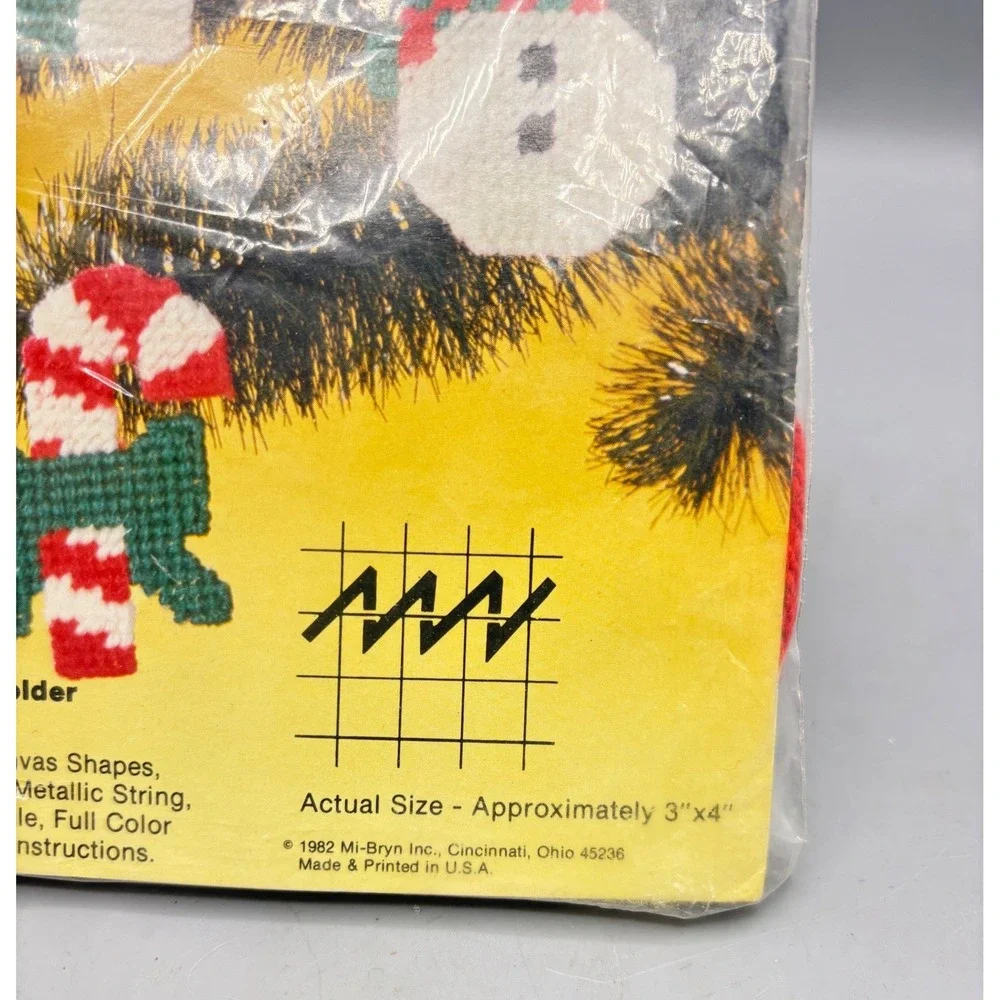 Vintage 1982 Kellys Christmas Kits Plastic Canvas Ornament Kit Snowman Gift 1456